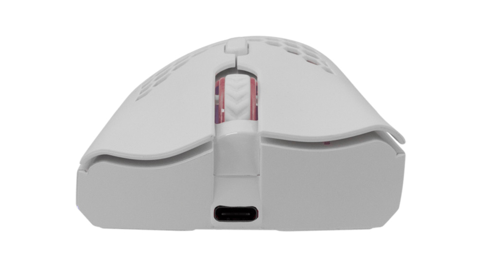 Myš White Shark WGM-5012 Lionel White v bílém provedení na neutrálním pozadí zepředu
